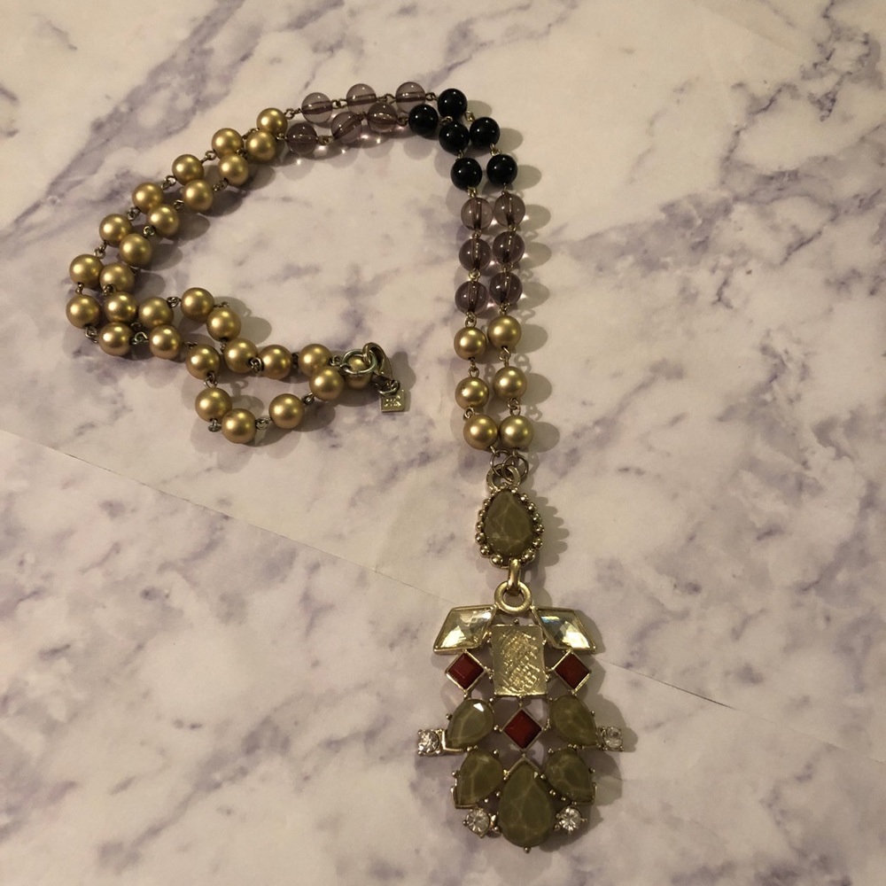 Beaded pendant necklace